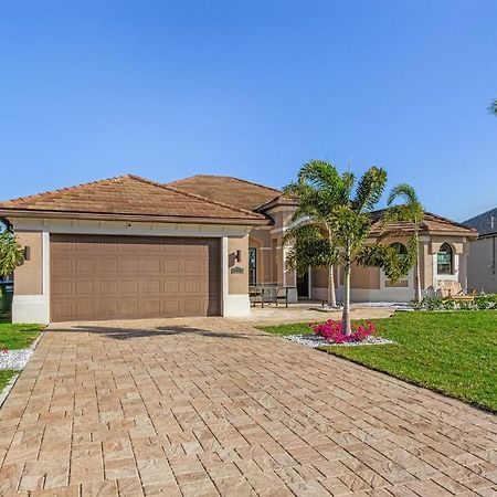 Villa Antonia Cape Coral Exterior photo